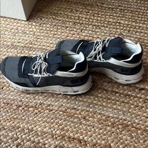 On Running Men's Shoes - Black and White